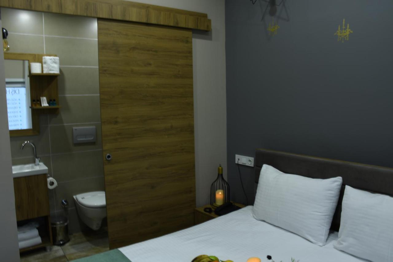 Single Room,1485402562:JPEG